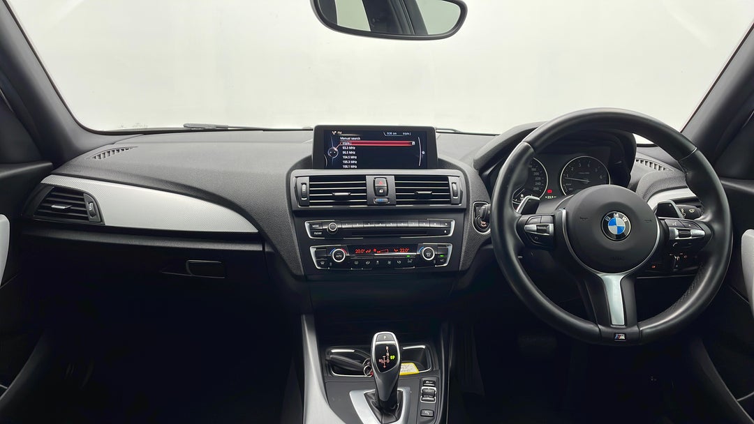 2014 BMW 1 M135i, Automatic, 60694 km, Dashboard View