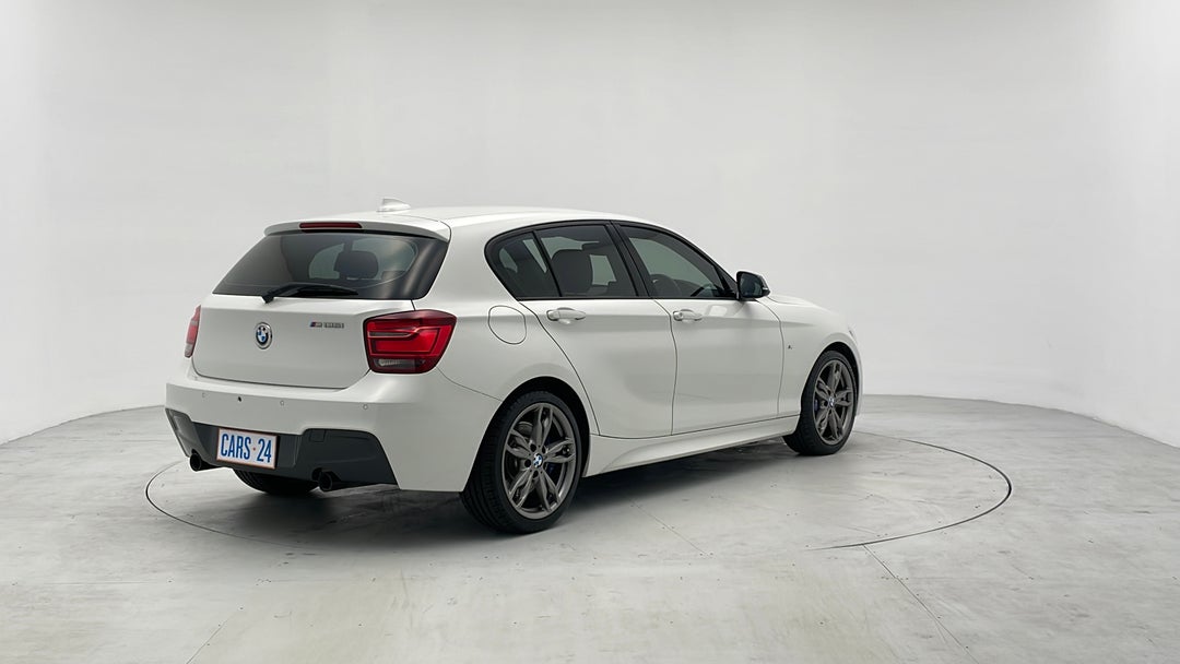 2014 BMW 1 M135i, Automatic, 60694 km, Right Back Diagonal (45- Degree) View