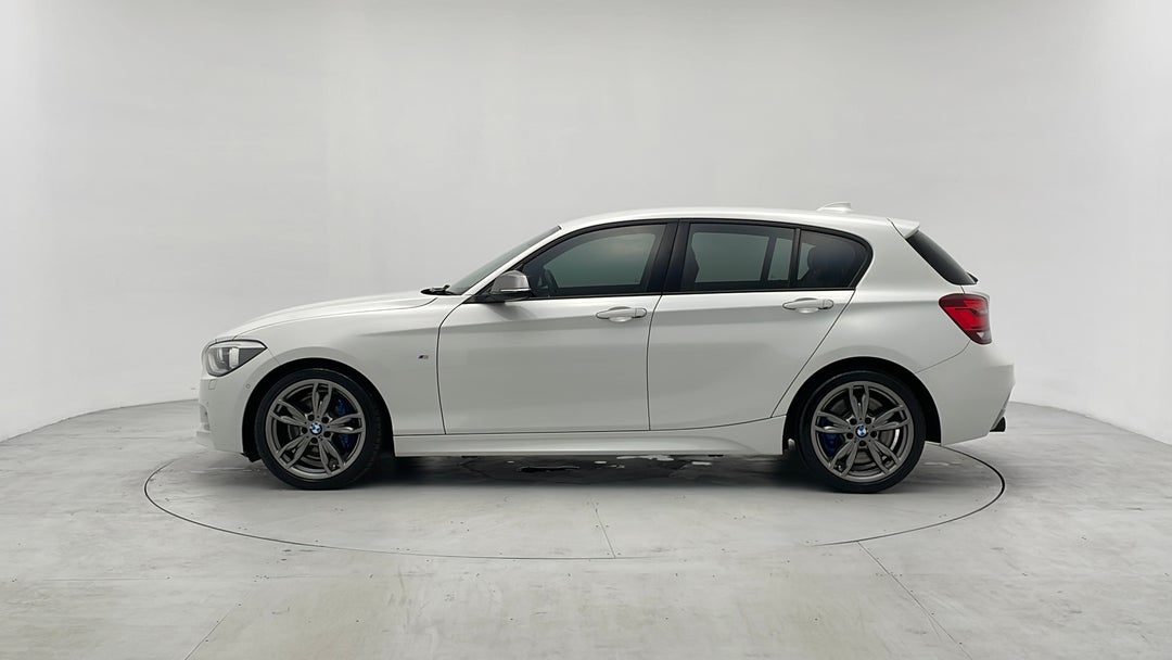 2014 BMW 1 M135i, Automatic, 60694 km, Left Side View