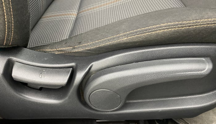 2018 Hyundai i20 Active 1.2 S, Petrol, Manual, 10,625 km, Driver Side Adjustment Panel