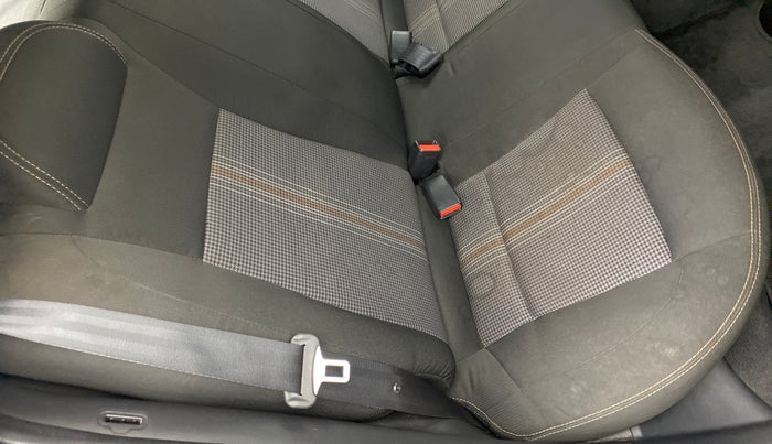 2018 Hyundai i20 Active 1.2 S, Petrol, Manual, 10,625 km, Second-row right seat - Cover slightly stained