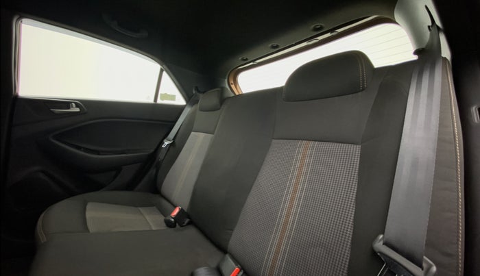2018 Hyundai i20 Active 1.2 S, Petrol, Manual, 10,625 km, Right Side Rear Door Cabin