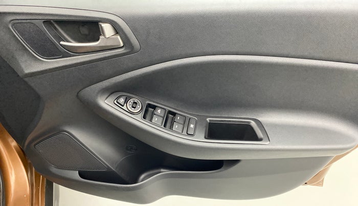 2018 Hyundai i20 Active 1.2 S, Petrol, Manual, 10,625 km, Driver Side Door Panels Control