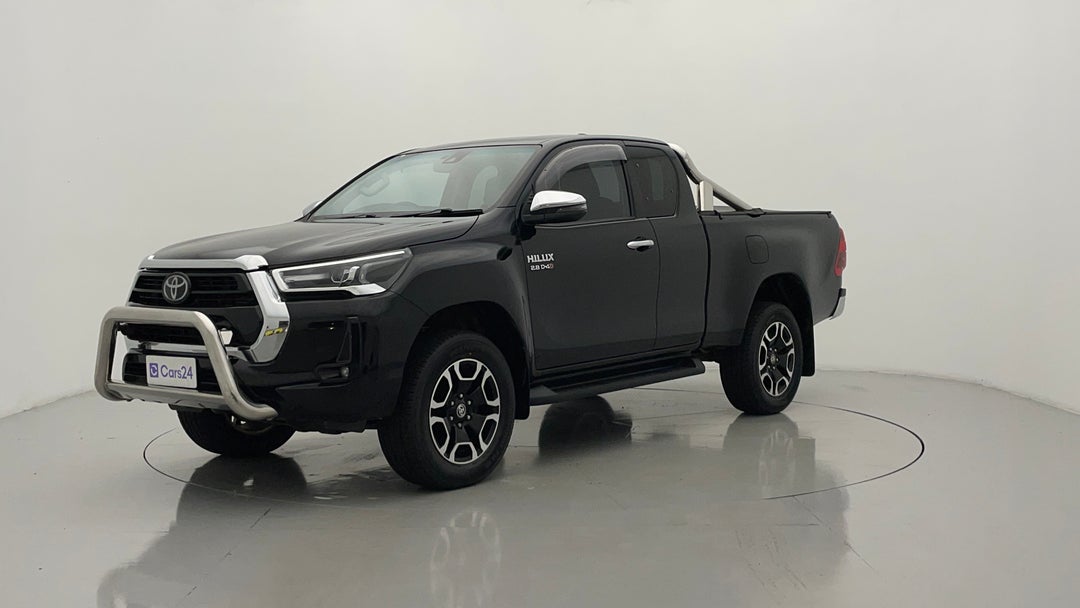 Left Front Diagonal (45- Degree) View