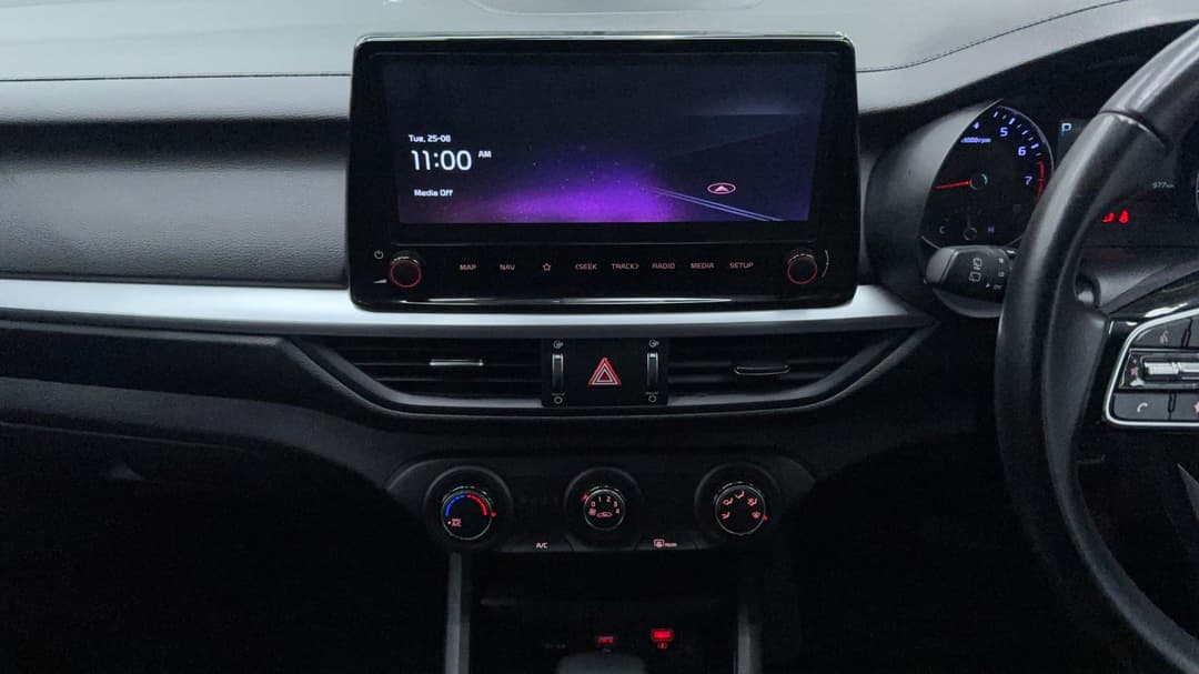 2022 Kia Cerato Sport, Automatic, 47977 km, Center Console