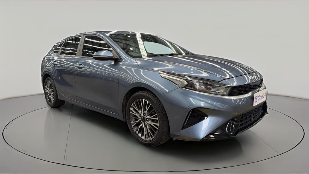 2022 Kia Cerato Sport, Automatic, 47977 km, Right Front Diagonal (45- Degree) View