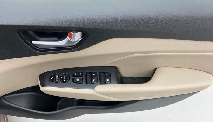 2017 Hyundai Verna 1.6 SX VTVT AT (O), Petrol, Automatic, 42,005 km, Driver Side Door Panels Control