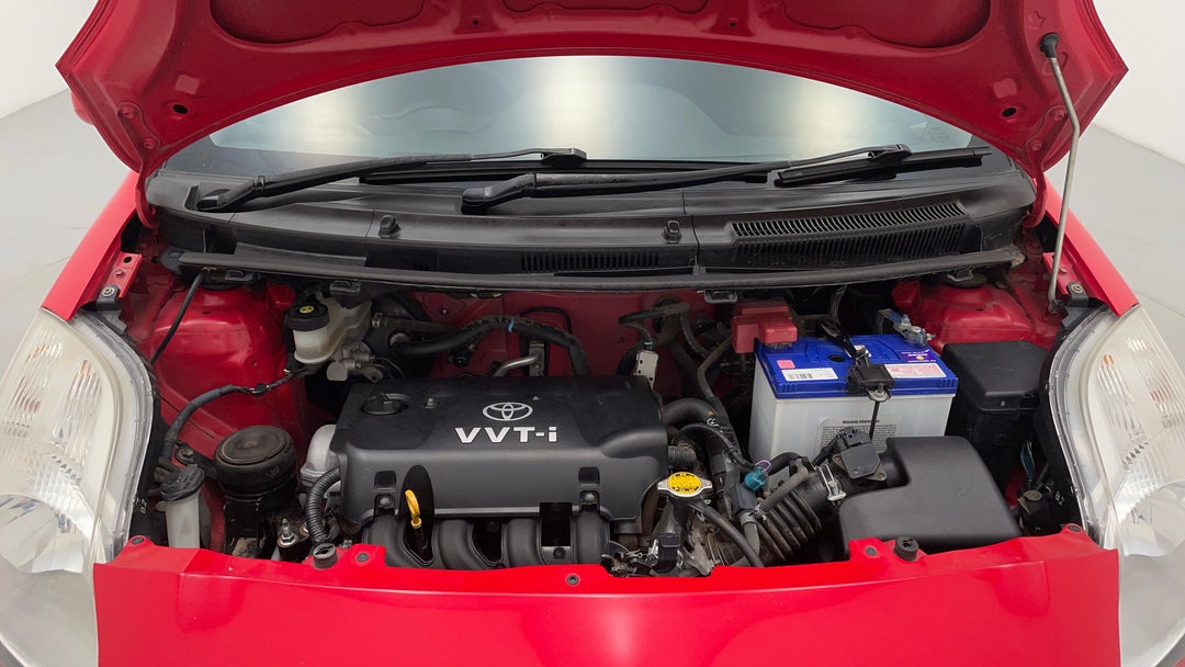 Open Bonnet (Engine)