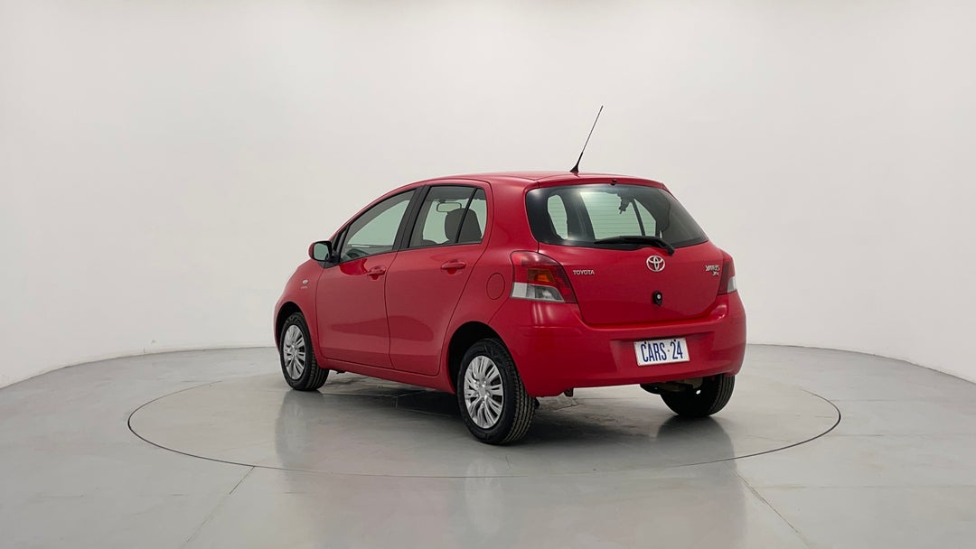 Left Back Diagonal (45- Degree) View