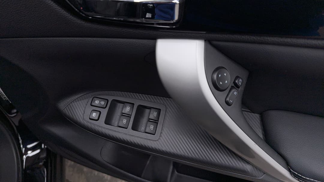 2022 Mitsubishi Eclipse Cross Aspire (2WD), Automatic, 69448 km, Drivers Side Door Panel Controls