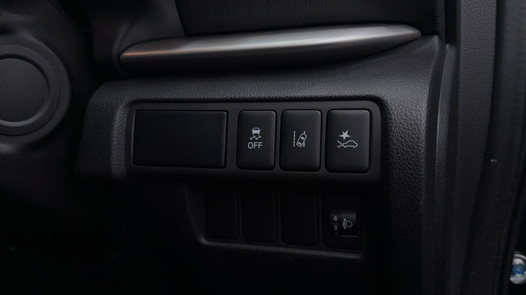 2022 Mitsubishi Eclipse Cross Aspire (2WD), Automatic, 69448 km, Utility Switches/Buttons