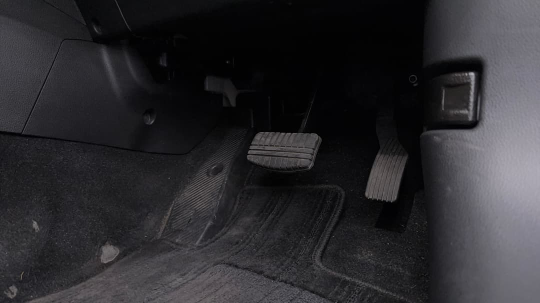 2022 Mitsubishi Eclipse Cross Aspire (2WD), Automatic, 69448 km, Pedals and Footmat