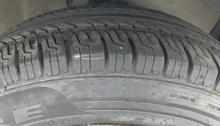 2012 Maruti Swift Dzire LDI, Diesel, Manual, 56,482 km, Right Front Tyre Tread