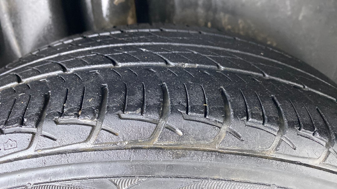 Right Rear Tyre Tread