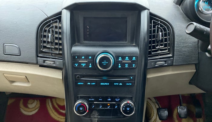 2018 Mahindra XUV500 W4, Diesel, Manual, 1,10,140 km, Air Conditioner