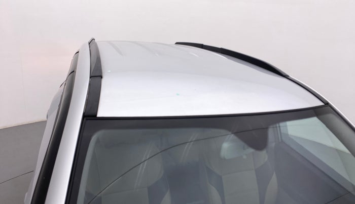 2018 Mahindra XUV500 W4, Diesel, Manual, 1,10,140 km, Roof