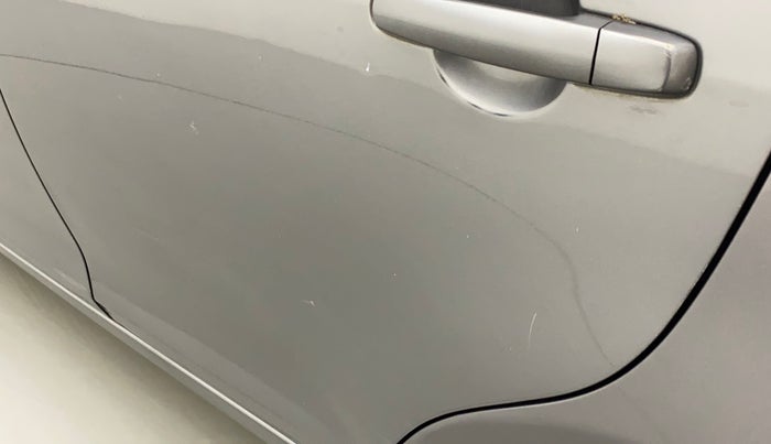 2013 Maruti Swift VXI, Petrol, Manual, 99,639 km, Rear left door - Minor scratches