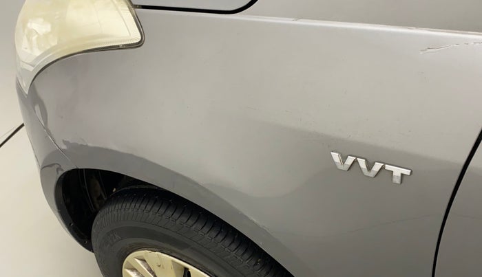 2013 Maruti Swift VXI, Petrol, Manual, 99,639 km, Left fender - Slightly dented
