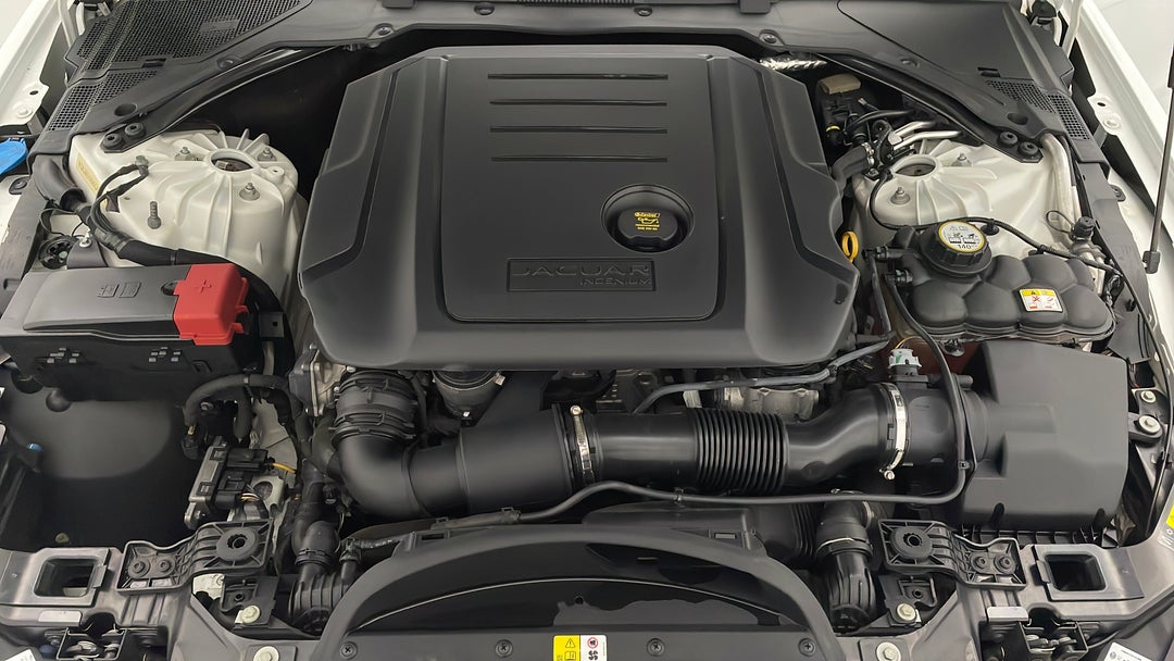 2015 Jaguar XE 20d Prestige, Automatic, 68187 km, Open Bonnet (Engine)