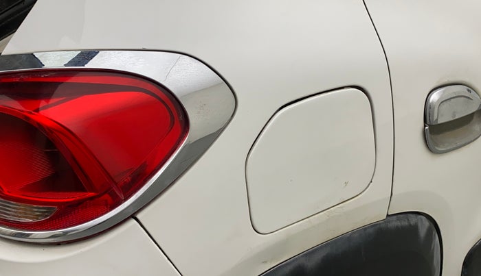 2016 Renault Kwid RXT 1.0, Petrol, Manual, 80,707 km, Right quarter panel - Slightly dented