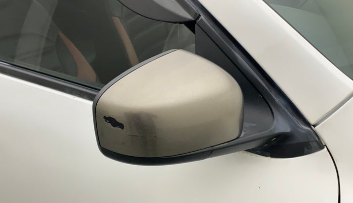 2016 Renault Kwid RXT 1.0, Petrol, Manual, 80,707 km, Right rear-view mirror - Minor scratches