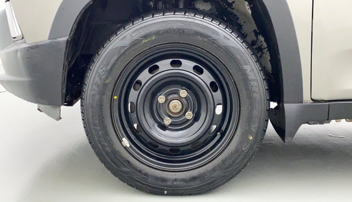 2016 Mahindra Kuv100 K4 6 STR, Petrol, Manual, 46,331 km, Left Front Wheel