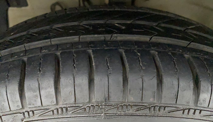 2017 Maruti Swift VXI OPT, Petrol, Manual, 7,359 km, Left Front Tyre Tread
