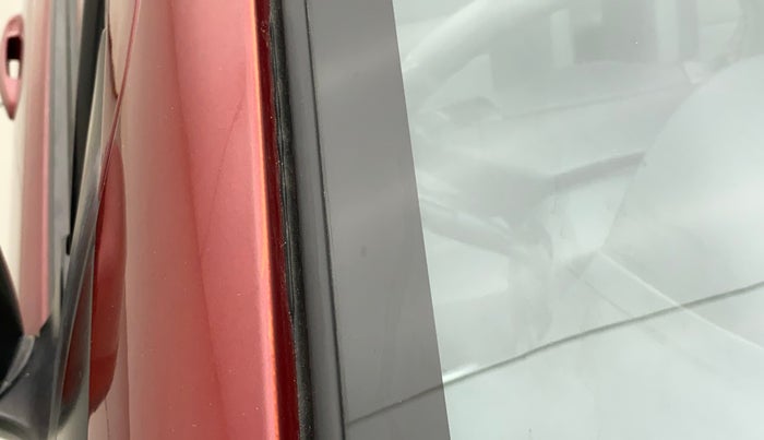 2012 Maruti Ritz ZXI, Petrol, Manual, 61,803 km, Right A pillar - Paint is slightly faded