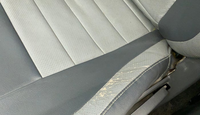2012 Maruti Ritz ZXI, Petrol, Manual, 61,803 km, Front left seat (passenger seat) - Cover slightly torn