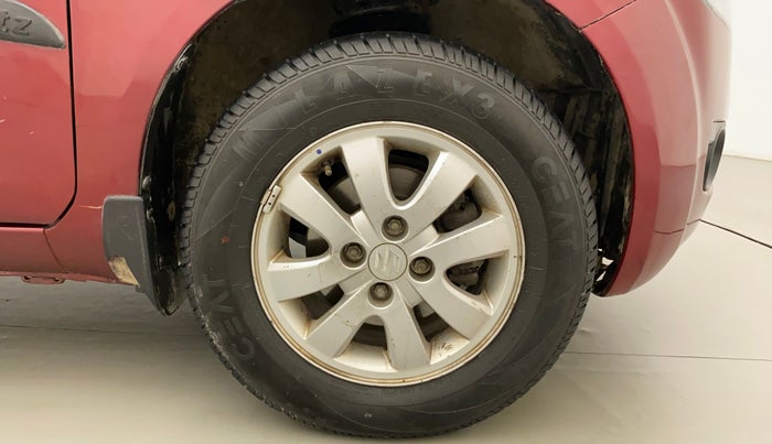 2012 Maruti Ritz ZXI, Petrol, Manual, 61,803 km, Right Front Wheel