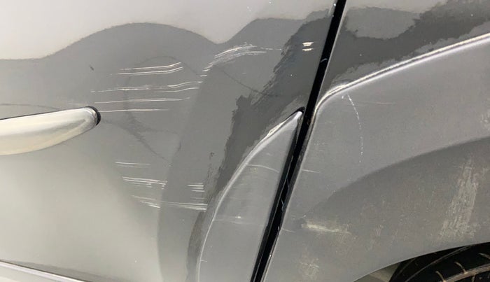 2017 Mahindra KUV 100 NXT K6+ P 6 STR, Petrol, Manual, 32,747 km, Rear left door - Minor scratches