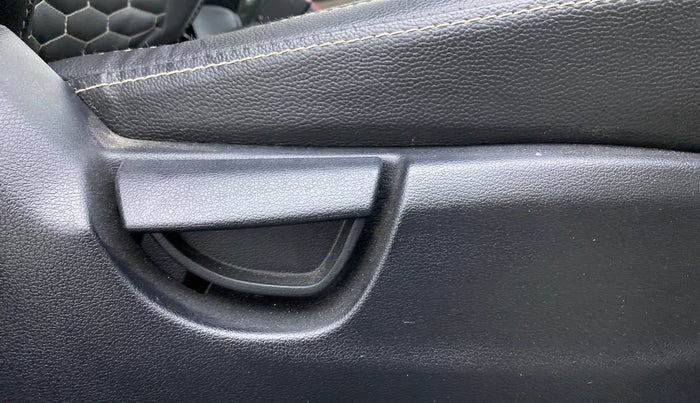 2019 Hyundai NEW SANTRO SPORTZ AMT, Petrol, Automatic, 24,794 km, Driver Side Adjustment Panel