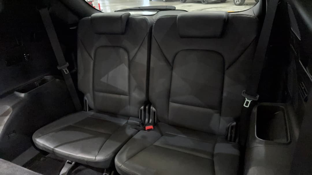 2017 Hyundai Santa Fe Highlander Crdi (4x4), Automatic, 115111 km, Third Row Seats
