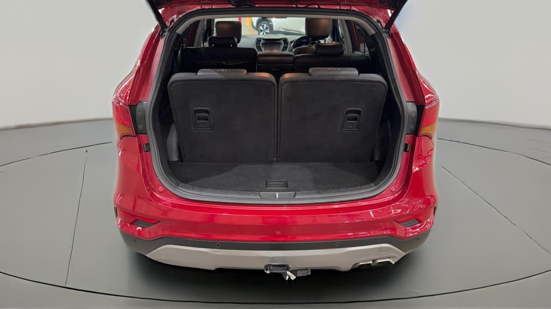 2017 Hyundai Santa Fe Highlander Crdi (4x4), Automatic, 115111 km, Boot Inside View