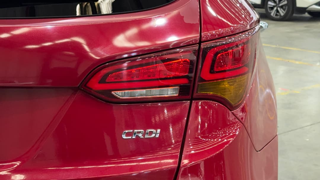 2017 Hyundai Santa Fe Highlander Crdi (4x4), Automatic, 115111 km, Badge (Boot Right Side)