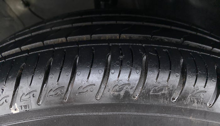 2021 KIA SONET HTX 1.0 IMT, Petrol, Manual, 13,373 km, Right Front Tyre Tread