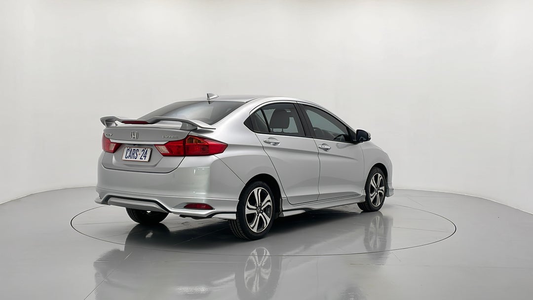 Right Back Diagonal (45- Degree) View