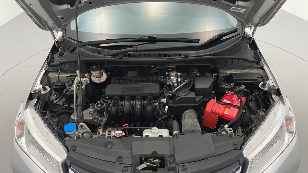 Open Bonnet (Engine)