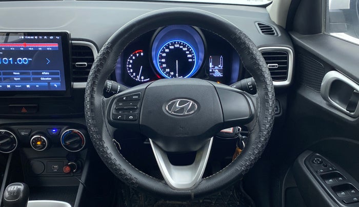 2021 Hyundai VENUE S 1.2, Petrol, Manual, 42,025 km, Steering Wheel Close Up
