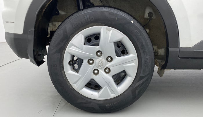 2021 Hyundai VENUE S 1.2, Petrol, Manual, 42,025 km, Right Rear Wheel