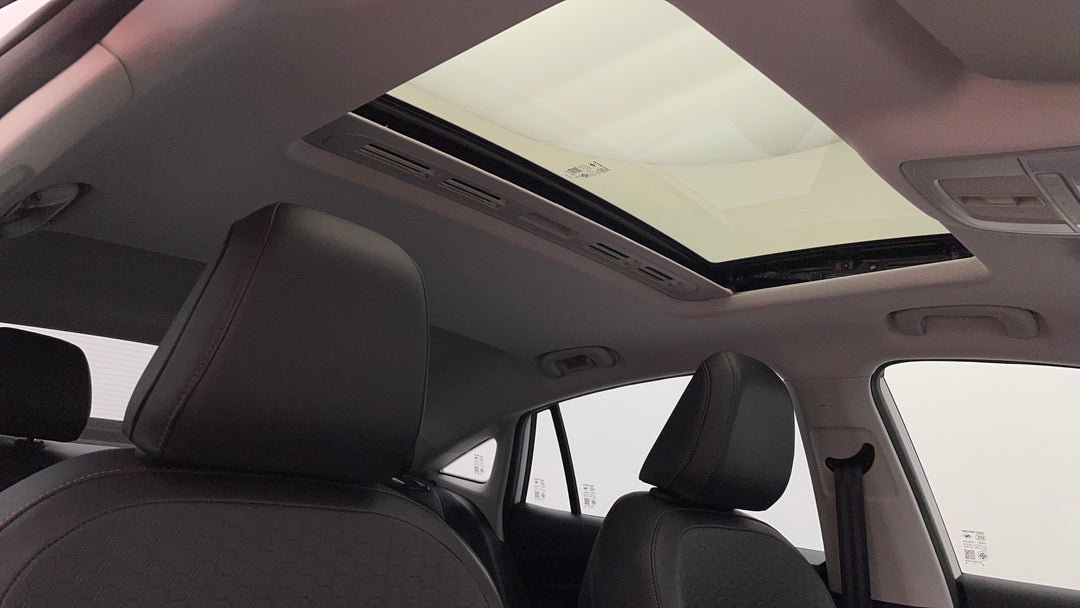 Interior Sunroof/Moonroof