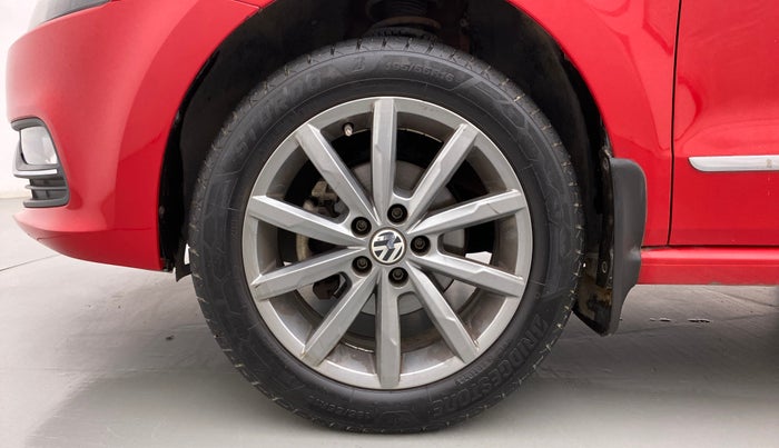 2019 Volkswagen Polo HIGHLINE PLUS 1.0, Petrol, Manual, 59,697 km, Left Front Wheel