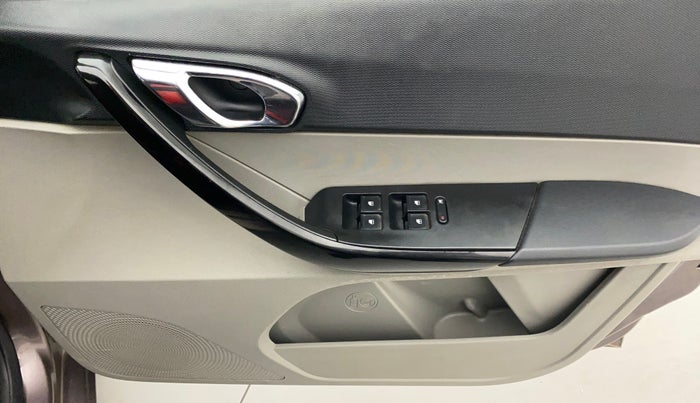 2017 Tata Tiago XZ PETROL, Petrol, Manual, 75,452 km, Driver Side Door Panels Control