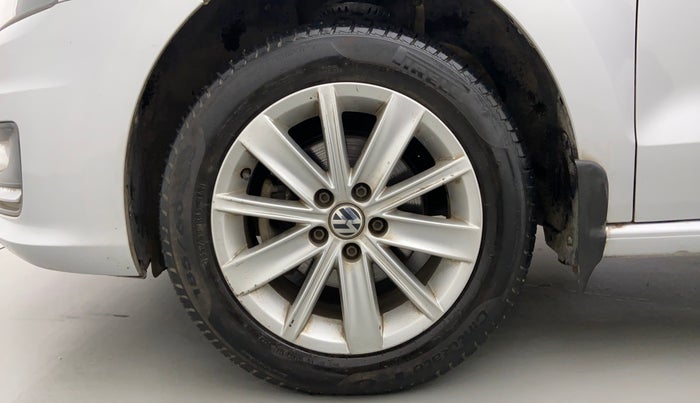 2016 Volkswagen Vento HIGHLINE PETROL, Petrol, Manual, 62,549 km, Left Front Wheel