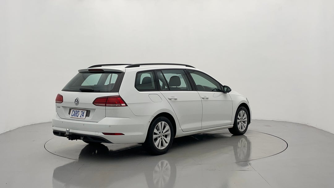 Right Back Diagonal (45- Degree) View