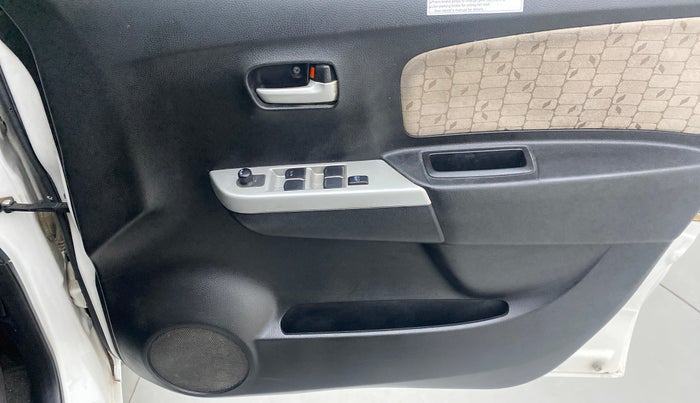 2016 Maruti Wagon R 1.0 VXI AMT, Petrol, Automatic, 48,397 km, Driver Side Door Panels Control