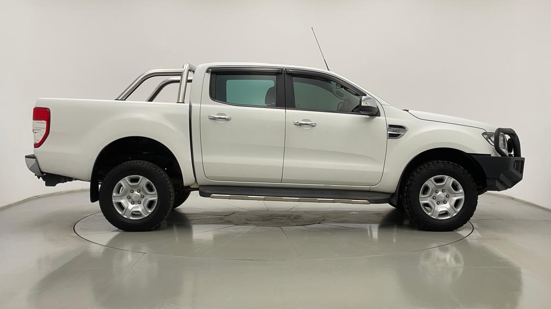 2016 Ford Ranger Xlt 3.2 (4x4), Automatic, 120655 km, Right Side View
