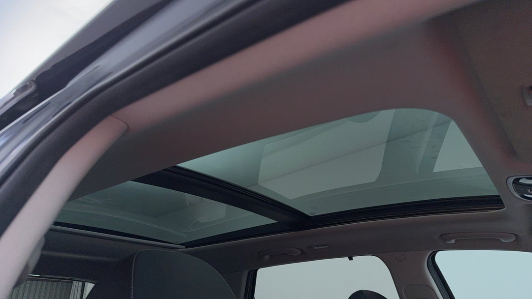 Interior Sunroof/Moonroof