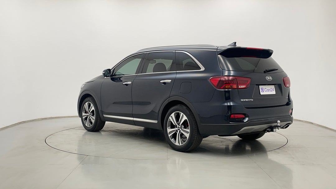 Left Back Diagonal (45- Degree) View