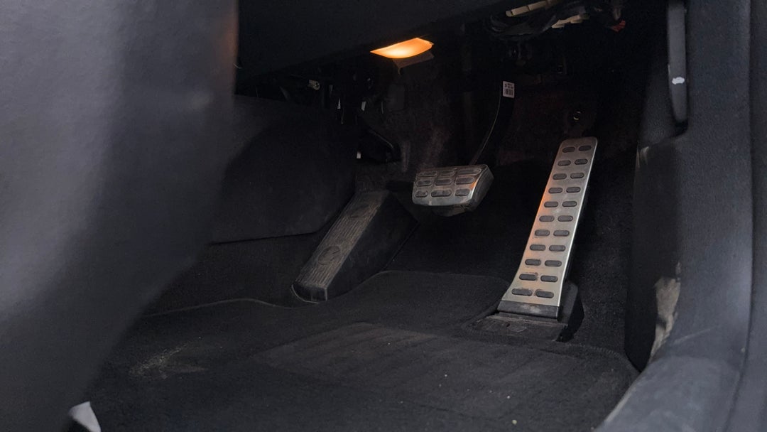 Pedals and Footmat
